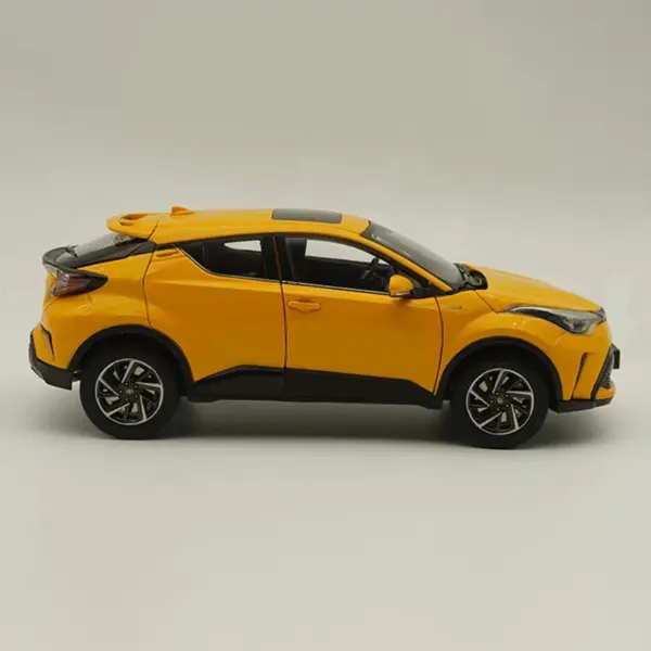 Diecast 1:18 Scale CHR 2021 Alloy Model - Image 4