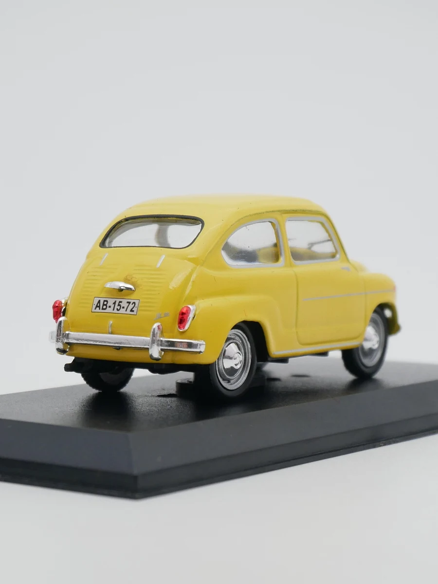 IXO 1:43 Fiat 600 Diecast Car Model 4 IXO 1:43 Fiat 600 Diecast Car Model - Image 4