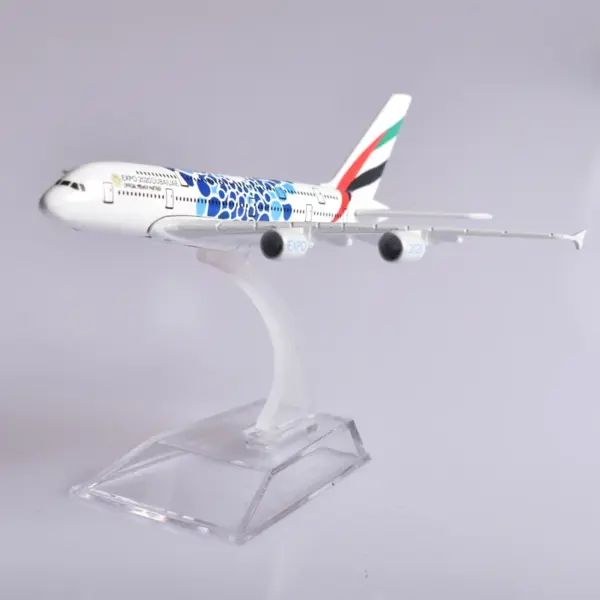 Emirates Airbus A380 Diecast Model 1/400 Scale - Image 4