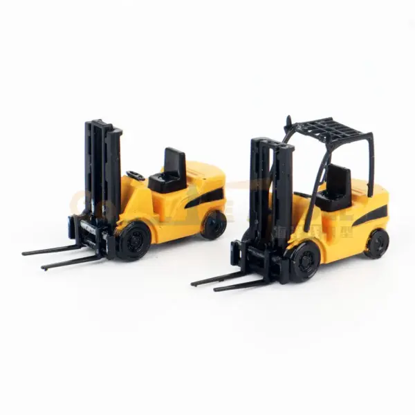 1:76 Scale Forklift Model Display Ornament - Image 3