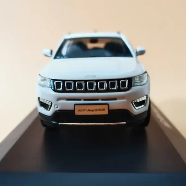 1:43 Scale Diecast Alloy Jeep Compass Model Cars - Image 2