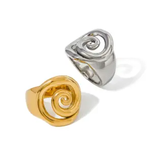 18K Gold Geometric Fashion Ring for Women