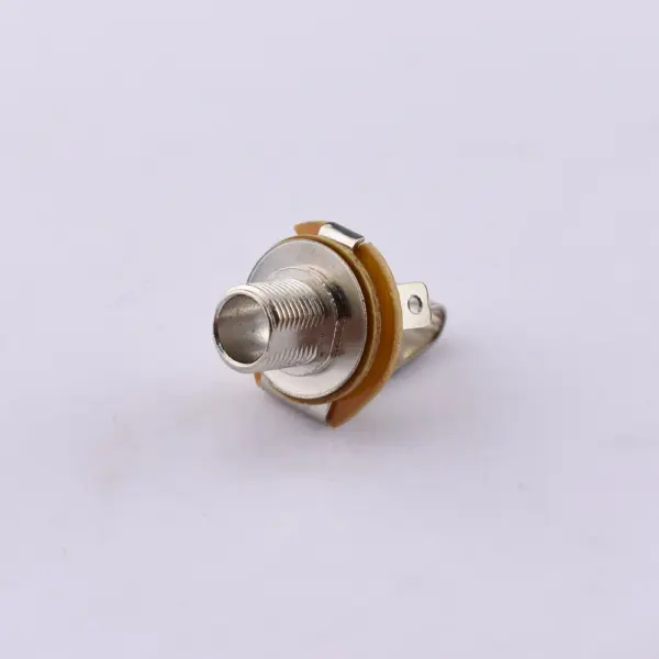 Open Output Jack for Electric Guitars and Basses - Image 4