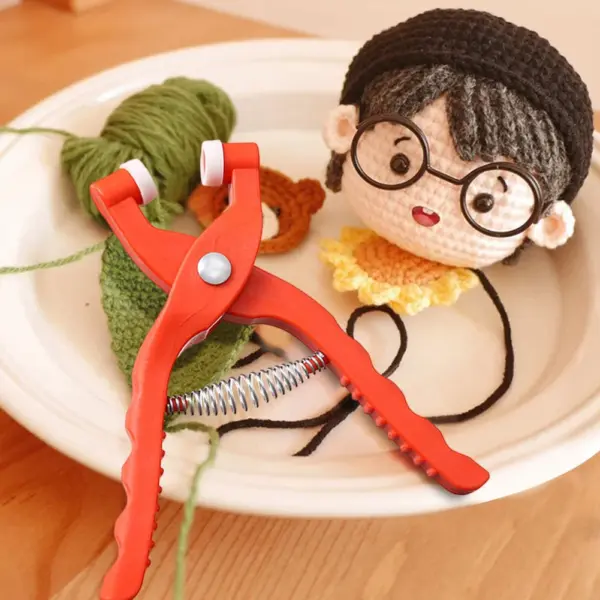Safety Eye Attaching Tool for Crochet Eyes - Image 4