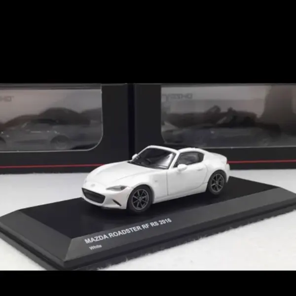 Mazda MX5 RF 1:64 Diecast Model Car - Image 6