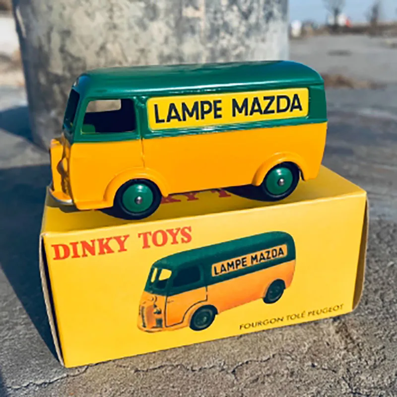 1:64 Scale Dinky Toys Postal Bus Model 4 1:64 Scale Dinky Toys Postal Bus Model - Image 4