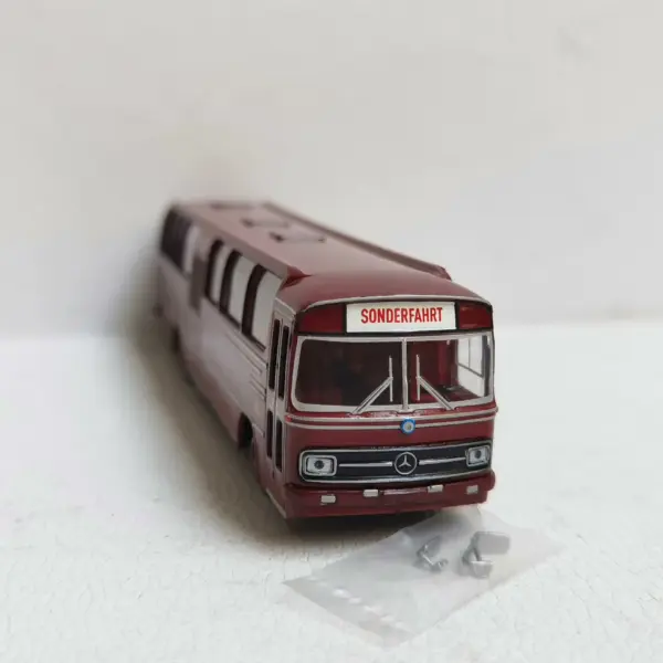1:87 Scale Benz MB DB Bus Model Collectible - Image 3
