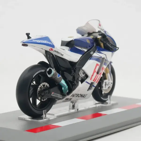 1:18 Diecast Yamaha YZR-M1 Motorcycle Model - Image 3