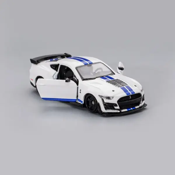 Bburago 1:64 Lamborghini Ferrari Diecast Model - Image 6