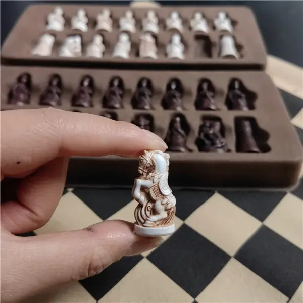Resin Chess Set with Leather Chessboard - Image 5