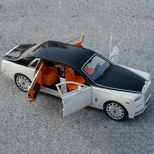 1:20 Scale Alloy Rolls-Royce Phantom Model Car - Image 6