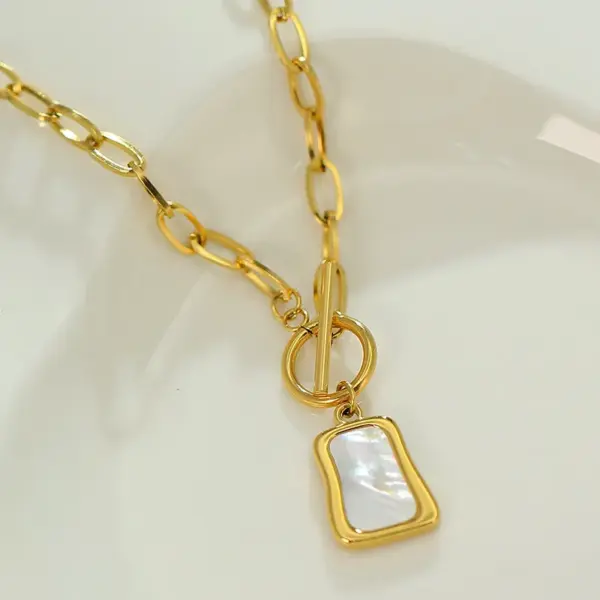Vintage Square Natural Shell Choker Necklace - Image 3