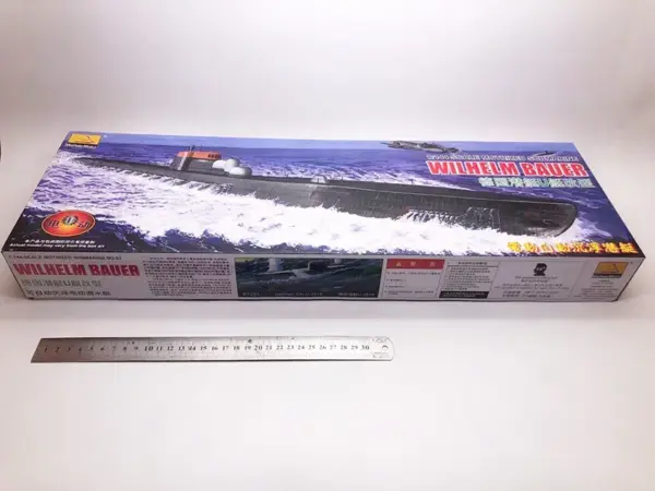1/144 WWII German U Submarine Model Kit - Image 2