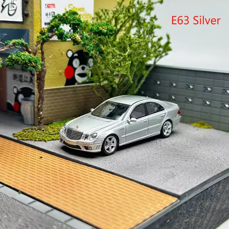 Diecast 1:64 King S65 E63 Car Model 12 Diecast 1:64 King S65 E63 Car Model - Image 12