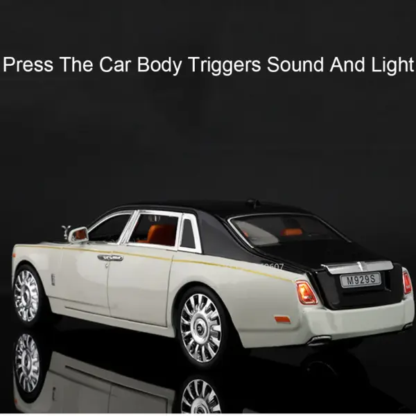 1:20 Scale Alloy Rolls-Royce Phantom Model Car - Image 5