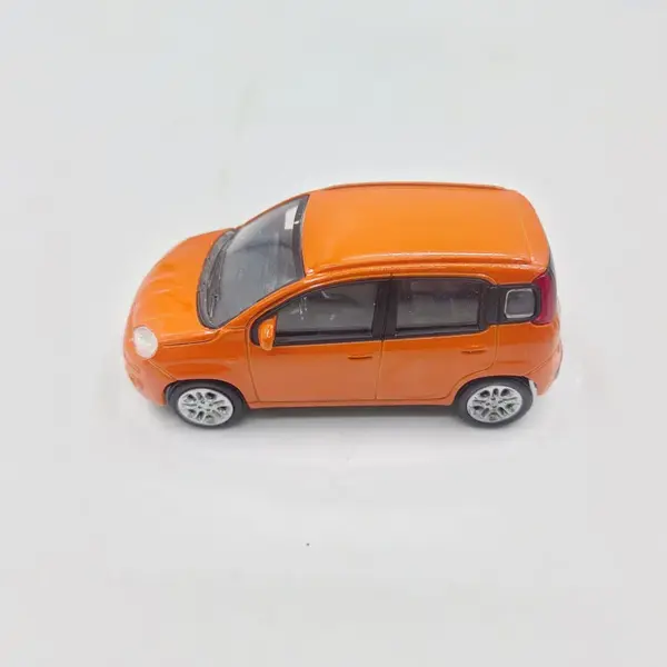 1:43 Scale FIAT Panda Classic Diecast Model - Image 2