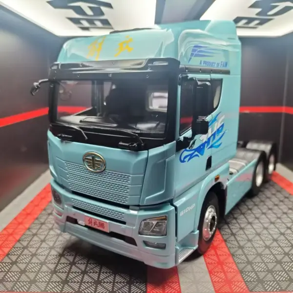 FAW Jiefang JH6 1:24 Diecast Model with Flaws - Image 2
