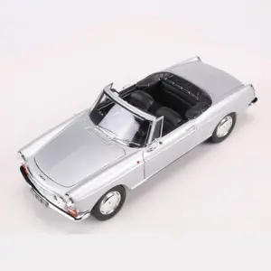 NOREV 1:18 1967 Peugeot 404 Convertible Model 9 S63175cf4a2f4455ab401e205160a3ee9X