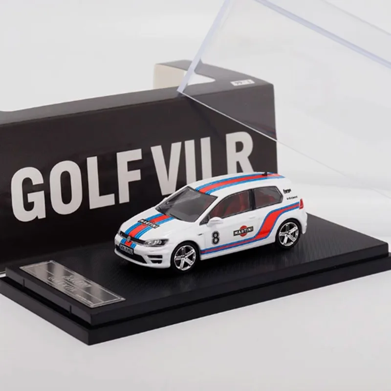 1:64 Scale VW Golf 7R Alloy Model Car 8 1:64 Scale VW Golf 7R Alloy Model Car - Image 8