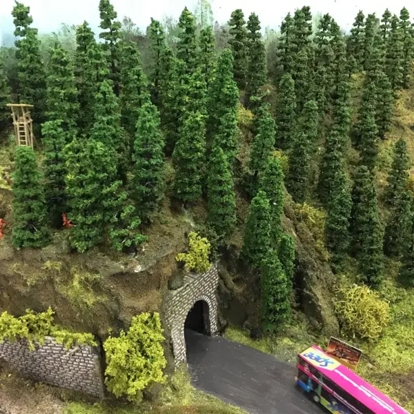 80pcs HO OO Scale Green Trees 1:87 Model Scenery - Image 2