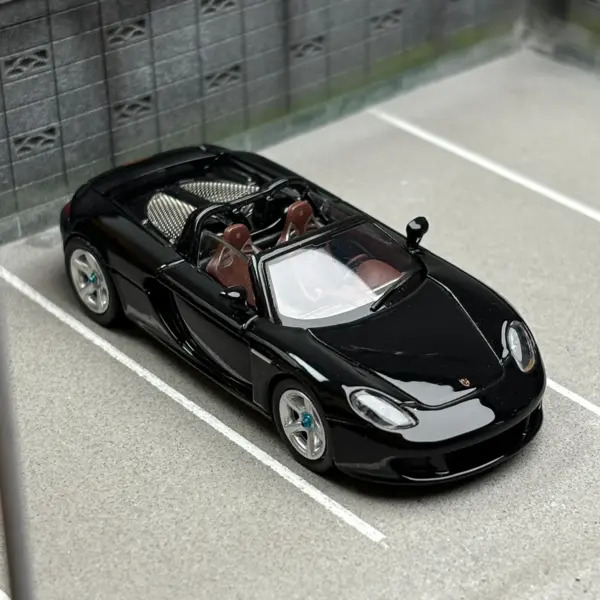 FM 1:64 Porsche Carrera GT Convertible Collectible - Image 4