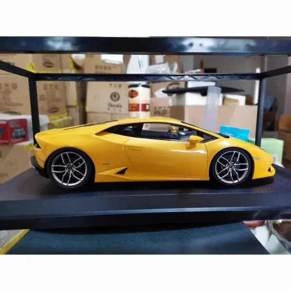 1:18 Scale Lamborghini Huracan LP610-4 Model Car - Image 2