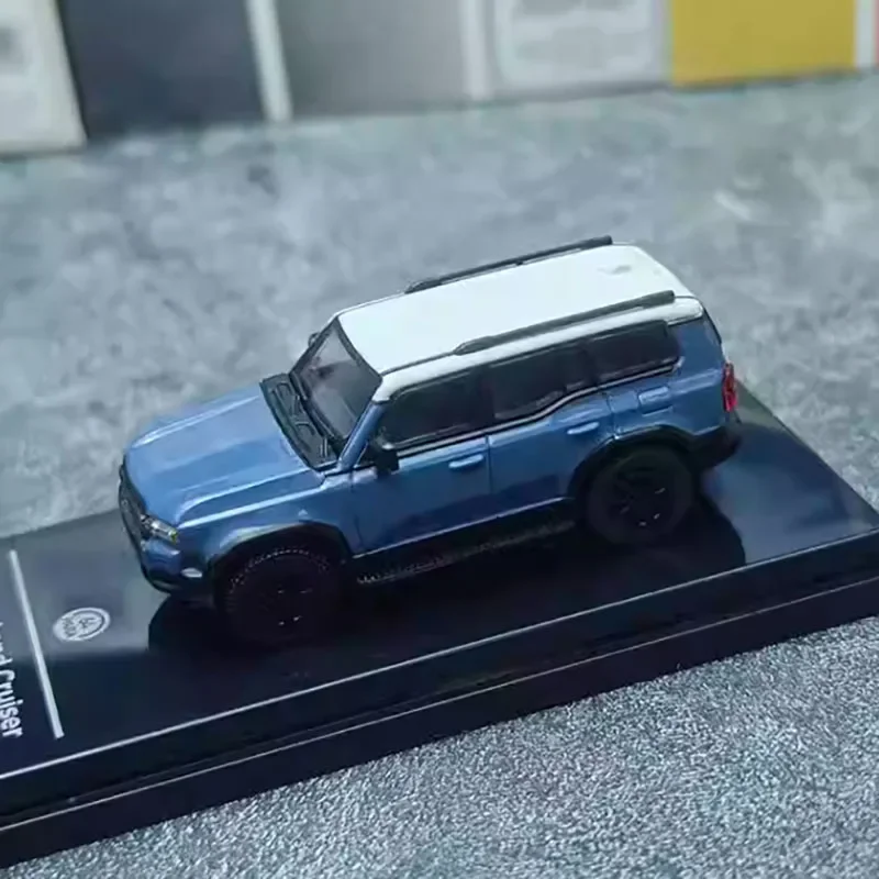 Diecast 1:64 Scale 2024 Land Cruiser Model 3 Diecast 1:64 Scale 2024 Land Cruiser Model - Image 3