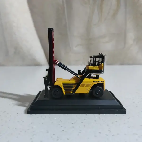 Diecast 1:87 SANY Container Handler Model - Image 2