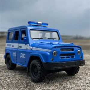 1/18 UAZ Hunter Alloy Off-road Diecast Car Model 16 S655f24d579874186b6637735fbe59513k