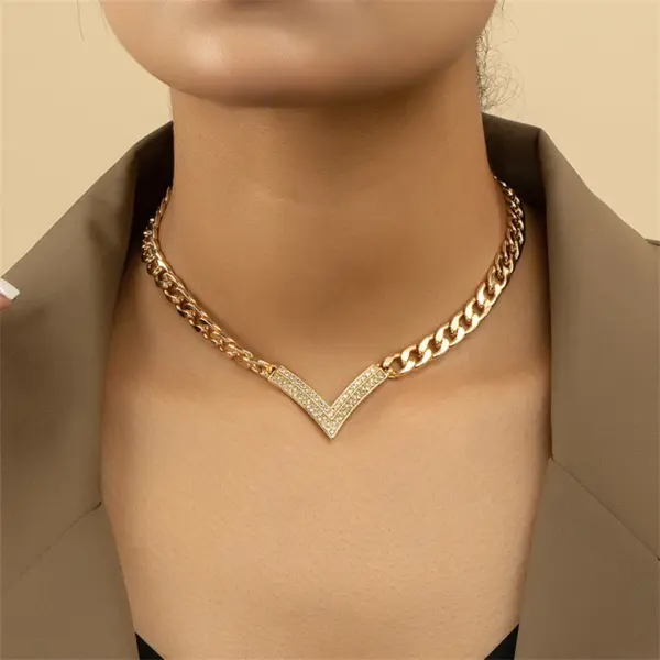 Korean Fashion V Chain Choker Necklace - Image 2
