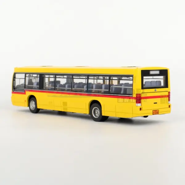 1:64 Scale Diecast City Bus Model DD6 121 HS - Image 4