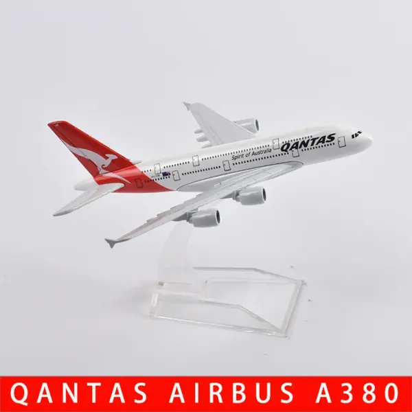 Emirates Airbus A380 Diecast Model 1/400 Scale - Image 9