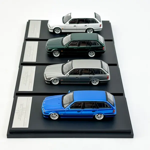 Mortal BMW 5 Series E34 1:64 Diecast Model - Image 4