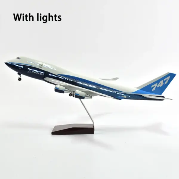 Original Boeing 747 Diecast Model Aircraft 1/160 - Image 10