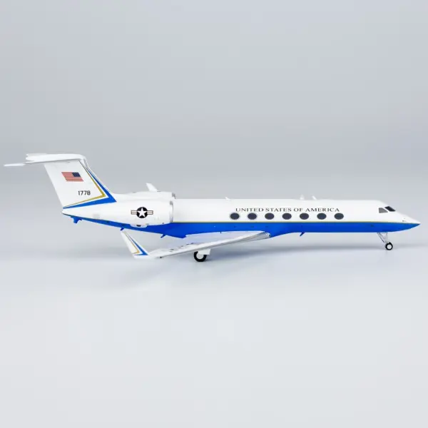 75027 U.S. Air Force Model Jet Collector's Item - Image 3