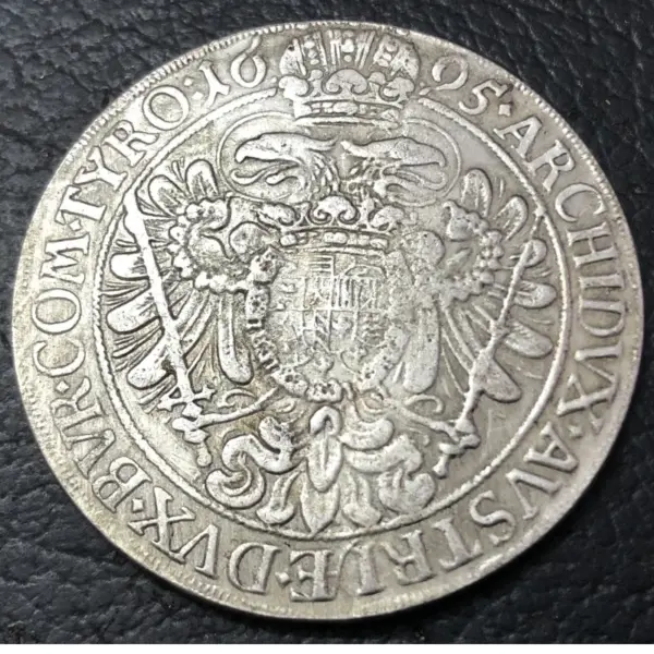 1695 Hungary Silver Plated Copy Thaler Coin - Image 3