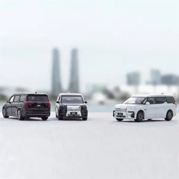 1:64 ZEEKR 009 MPV Alloy Mini Car Model - Image 6