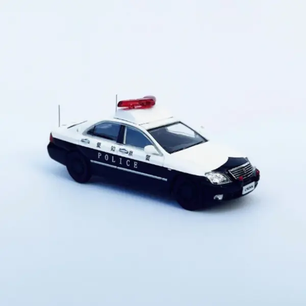 1/64 Scale Crown Police Alloy Model Car - Image 3