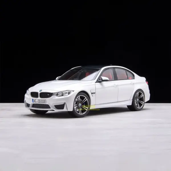1:18 Scale BMW M3 F80 Diecast Model Car - Image 7