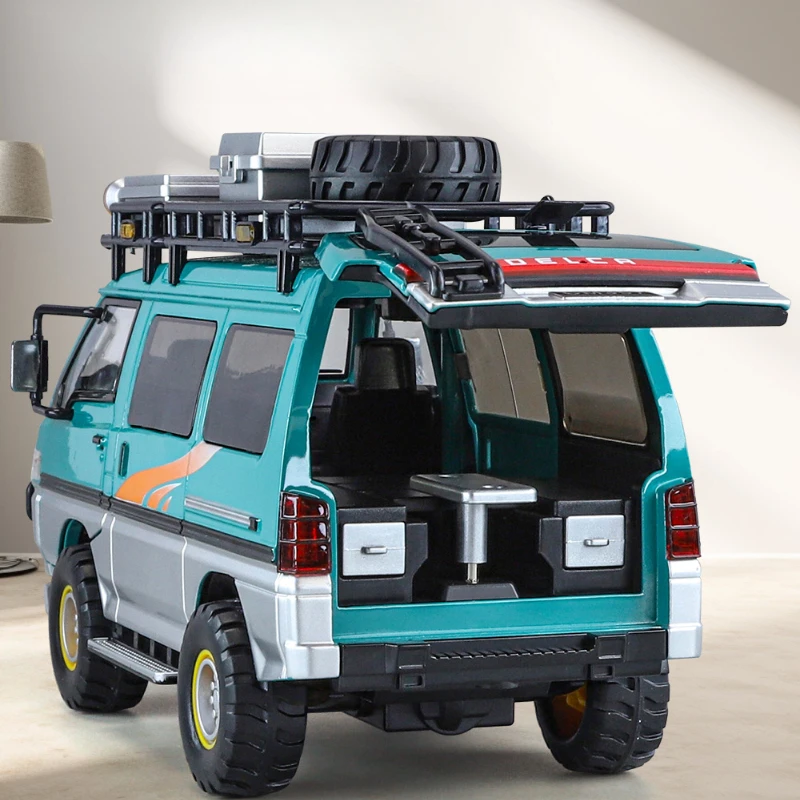 1/24 Mitsubishi Delica Alloy Off-road Model Car 3 1/24 Mitsubishi Delica Alloy Off-road Model Car - Image 3