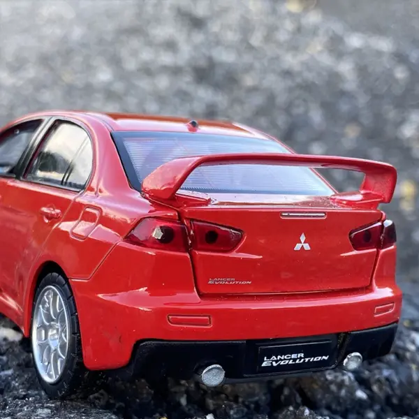 1:32 Mitsubishi Lancer Evolution X10 Diecast Model - Image 5