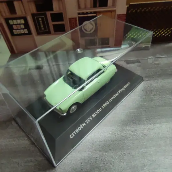 Ixo 1:43 Citroën 2CV Bijou 1960 Model Car - Image 4
