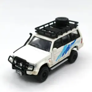 1:64 Scale Pajero Bobcat SUV Diecast Model 10 S73655c9bbcdf4189ba1c10a23bb0e8252