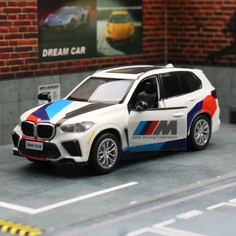 BMW X5 M Sport 1:43 Diecast Model Car 2 BMW X5 M Sport 1:43 Diecast Model Car - Image 2