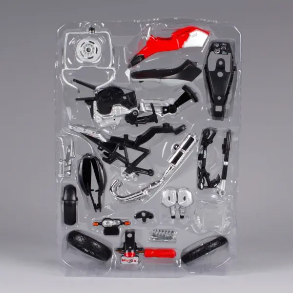 Maisto 1:12 BMW R 1200 GS Diecast Model - Image 3