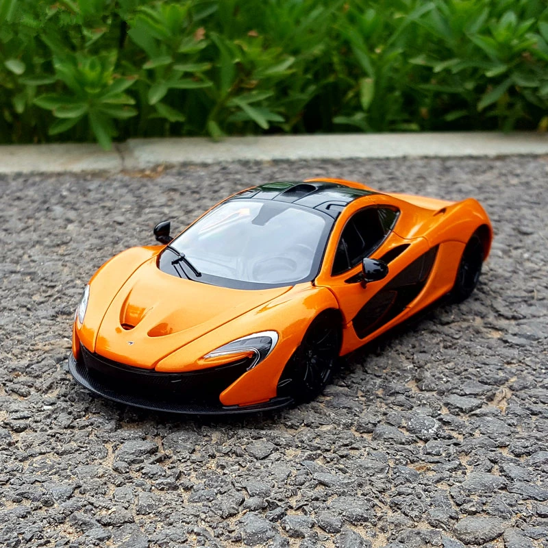1/24 Alloy Sports Car Model Diecast Collectible 2 1/24 Alloy Sports Car Model Diecast Collectible - Image 2