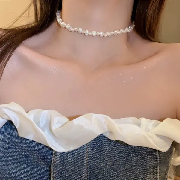 Vintage Pearl Choker Necklace with Zinc Alloy Chain - Image 3