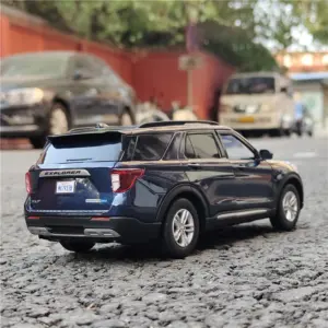 1:24 Alloy Ford Explorer XLT Diecast Model 9 S7931df604b0142c1a897fb01238c8d593