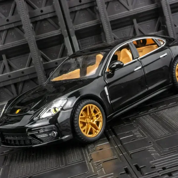 1:24 Porsche Panamera Diecast Model Car - Image 3