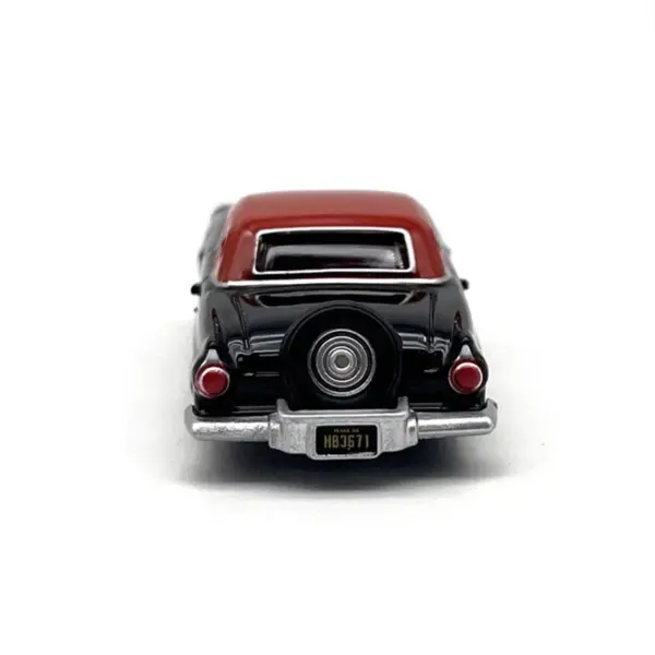 1:87 Scale 1956 Ford Thunderbird Diecast Model - Image 3